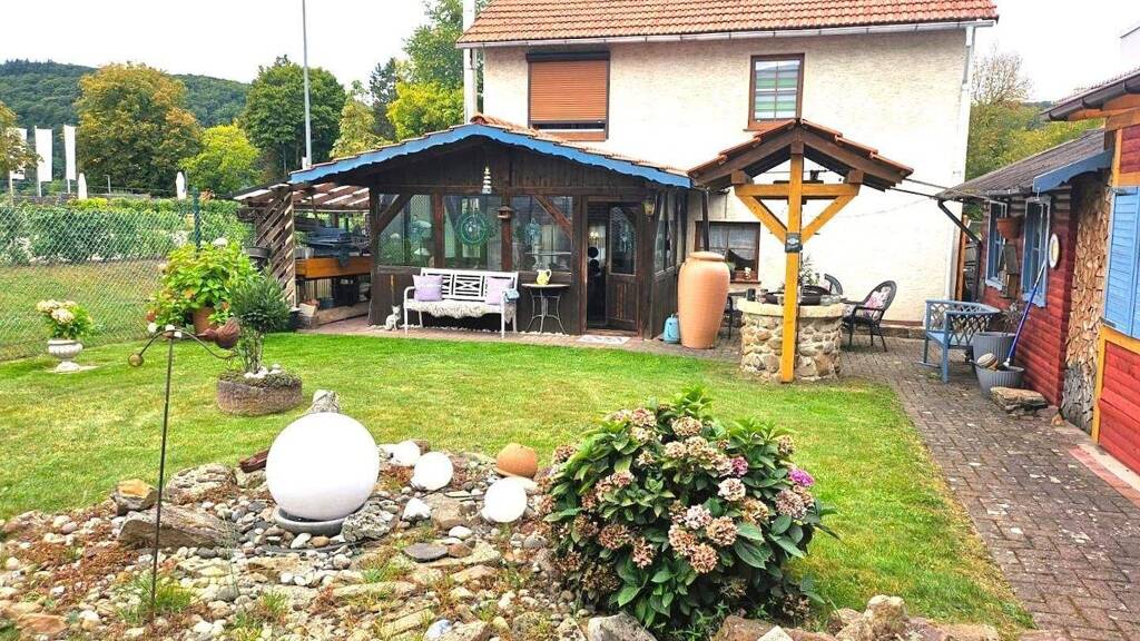 Haus zum Kauf 299.000 € 7 Zimmer 306 m² 609 m² Grundstück Hann. Münden 34346