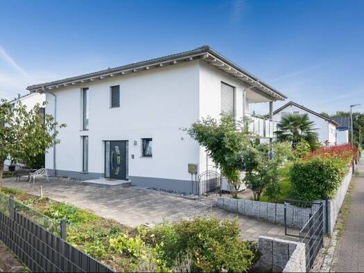 Einfamilienhaus zum Kauf 1.050.000 € 6 Zimmer 252 m² 659 m² Grundstück Singen Singen (Hohentwiel) 78224