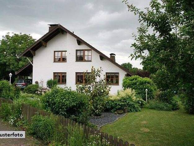 Mehrfamilienhaus zum Kauf 322.000 € 8 Zimmer 172 m² 676 m² Grundstück Gaggenau 76571