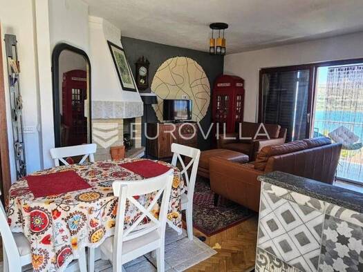 Wohnung zum Kauf 209.000 € 2 Zimmer 51 m² 2. Geschoss Trogir Trogir