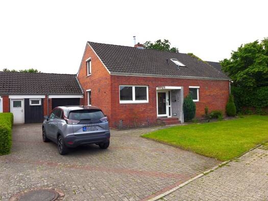 Einfamilienhaus zum Kauf 319.500 € 4 Zimmer 197 m² 740 m² Grundstück Petersfehn I Bad Zwischenahn 26160