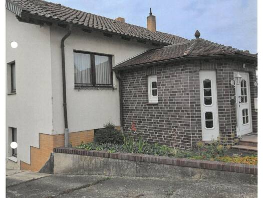 Einfamilienhaus zum Kauf 235.000 € 1 Zimmer 139 m² 1.000 m² Grundstück Schöningen Schöningen 38364 