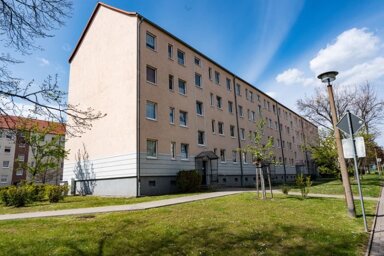 Wohnung zur Miete 266,31 € 3 Zimmer 59,2 m² 3. Geschoss frei ab 30.11.2024 Juri-Gagarin-Str. 2 Aschersleben Aschersleben 06449