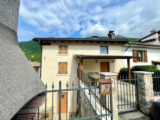Haus zum Kauf 569.000 € 4 Zimmer 182 m² 40 m² Grundstück Caprino Veronese 37013