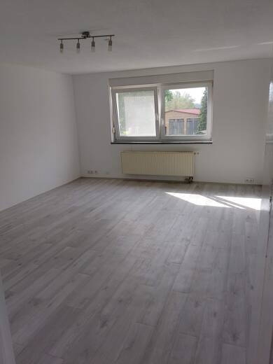 Wohnung zur Miete 500 € 1,5 Zimmer 58,6 m² Geschoss 1/1 frei ab sofort Lindenstr.6 Alt-Schadow Märkische Heide 15913