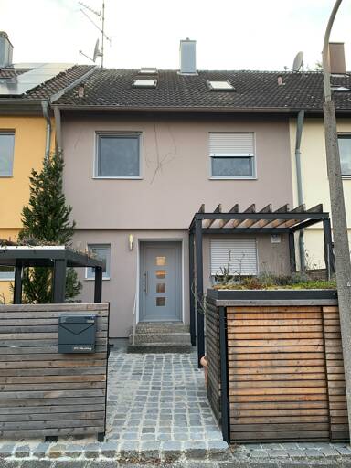 Haus zur Miete 2.200 € 6 Zimmer 150 m² 100 m² Grundstück Schniegling Nürnberg 90427