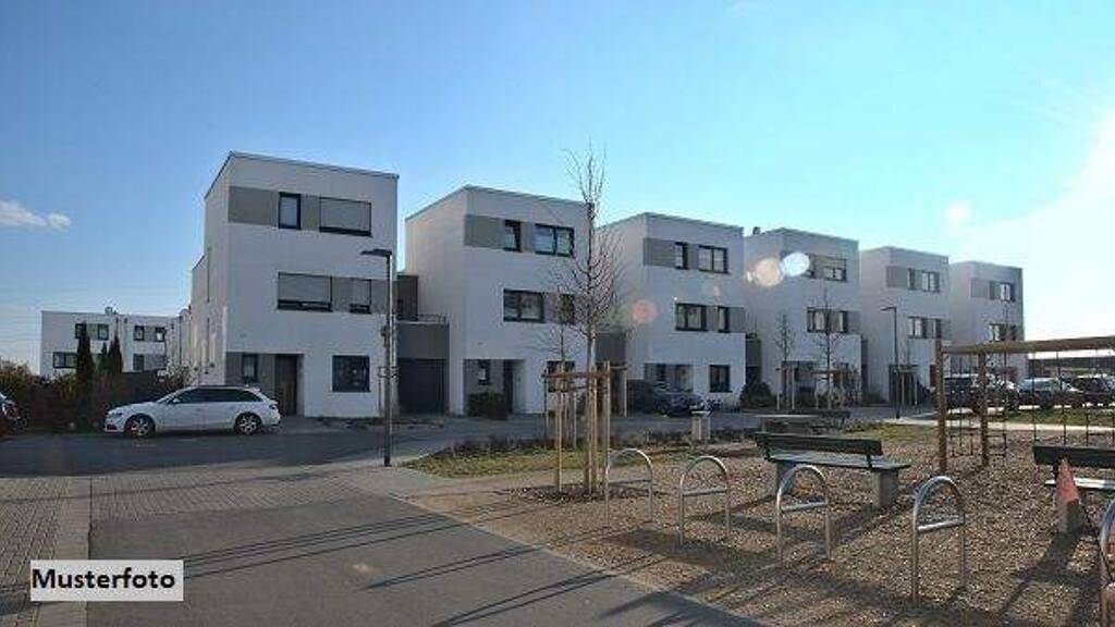 Doppelhaushälfte zum Kauf 147.200 € 1 m² 346 m² Grundstück Biewer Trier 54293