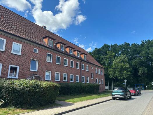 Mehrfamilienhaus zum Kauf als Kapitalanlage geeignet 1.700.000 € 1.197,2 m² 3.990 m² Grundstück Plön 24306