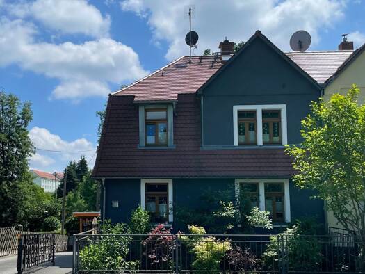 Doppelhaushälfte zum Kauf 228.000 € 4 Zimmer 83,6 m² 401 m² Grundstück frei ab sofort Polenz Neustadt in Sachsen 01844
