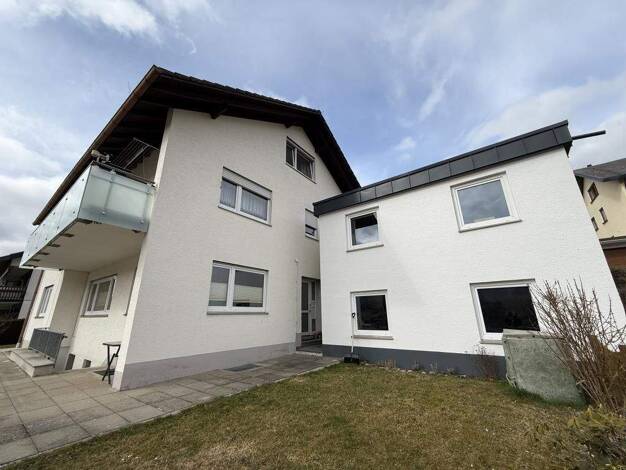 Haus zum Kauf 420.000 € 11 Zimmer 245 m² 1.547 m² Grundstück frei ab sofort Stadtgebiet Vöhrenbach 78147