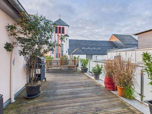 Haus zum Kauf 685.000 € 330 m² 733 m² Grundstück Emmelshausen 56281