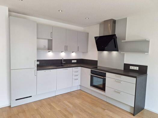 Terrassenwohnung zum Kauf 410.000 € 2,5 Zimmer 66,8 m² frei ab sofort Wolfgang Landshut 84032