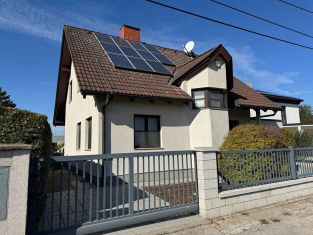 Einfamilienhaus zum Kauf provisionsfrei 785.000 € 6 Zimmer 128 m² 748 m² Grundstück Zypressenweg Wien 1220