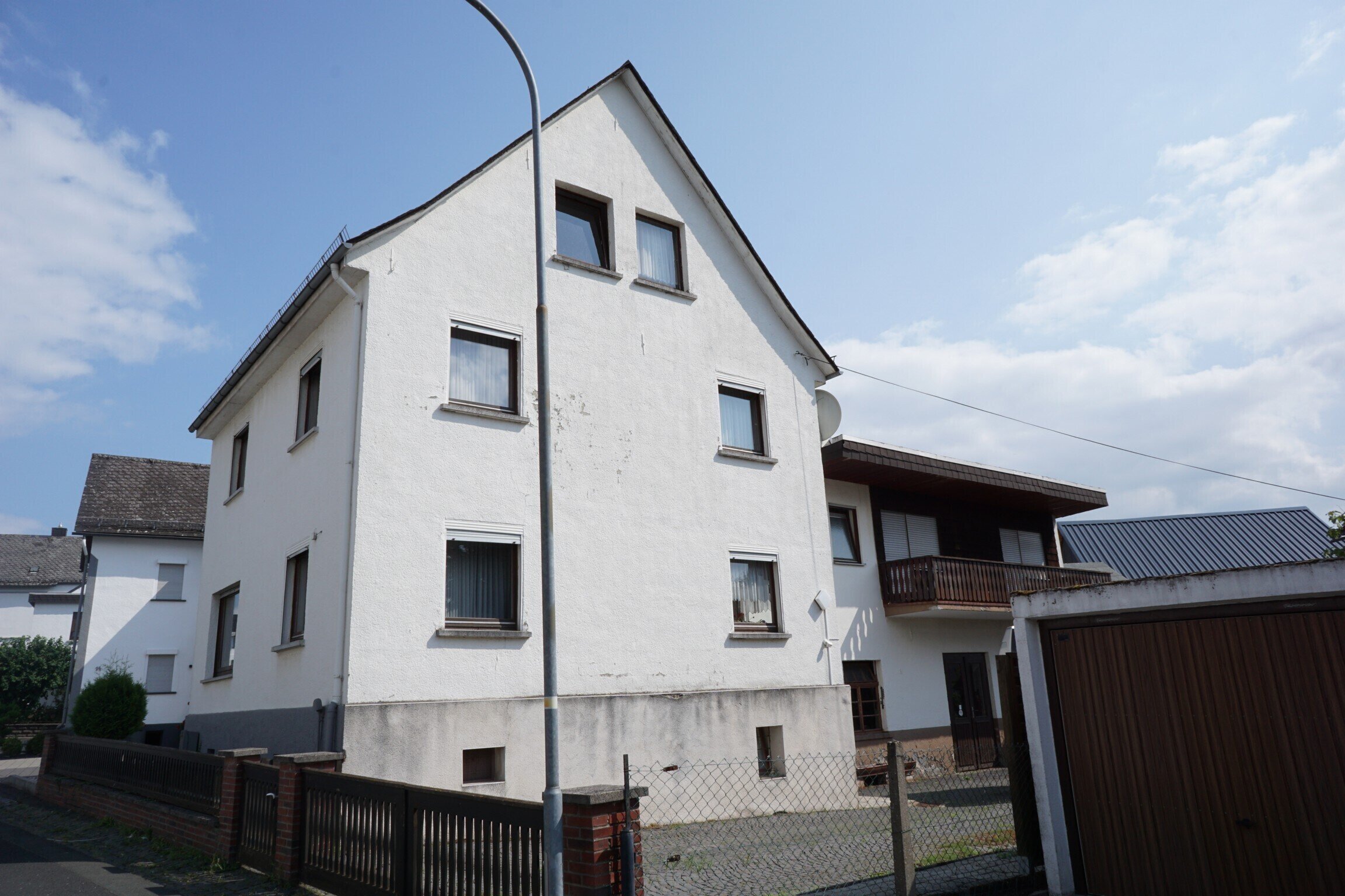 Einfamilienhaus zum Kauf 219.000 € 6 Zimmer 154,8 m²<br/>Wohnfläche 649 m²<br/>Grundstück Katzenfurt Ehringshausen 35630