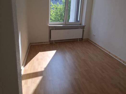 Wohnung zur Miete 1.050 € 2,5 Zimmer 75 m² Geschoss 2/4 frei ab sofort Altstadt Kiel 24103
