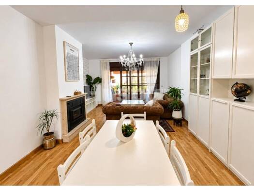 Wohnung zum Kauf 215.000 € 2 Zimmer 110 m² EG >Calle Ana Belén Sánchez > Guillena 41219