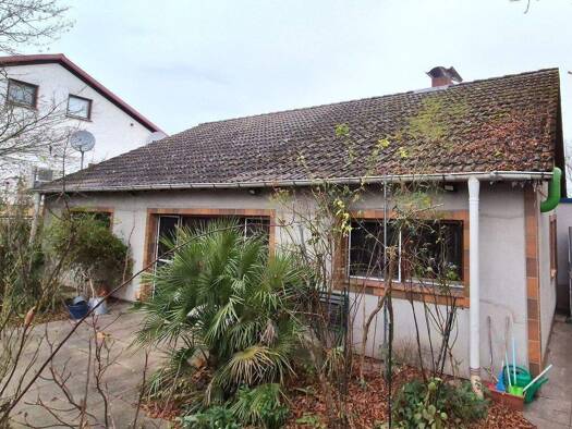 Einfamilienhaus zum Kauf als Kapitalanlage geeignet 9.000 € 1 Zimmer 100 m² 502 m² Grundstück Lampertheim 68623