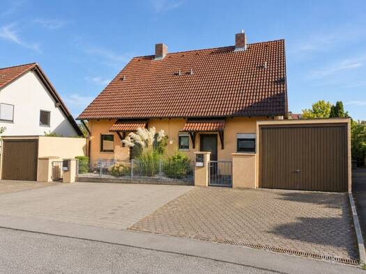 Doppelhaushälfte zum Kauf 398.000 € 4 Zimmer 111,3 m² 313 m² Grundstück Schwabach Schwabach 91126