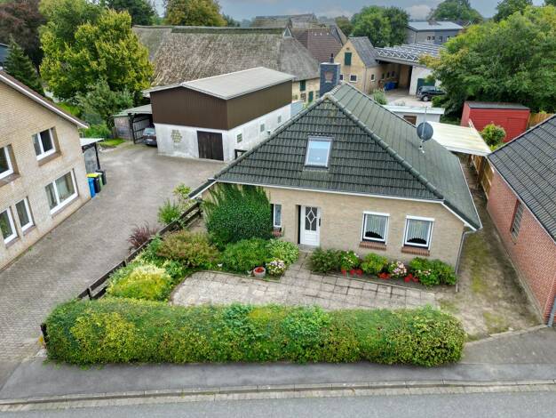 Einfamilienhaus zum Kauf 149.000 € 4 Zimmer 100 m² 389 m² Grundstück Delve 25788