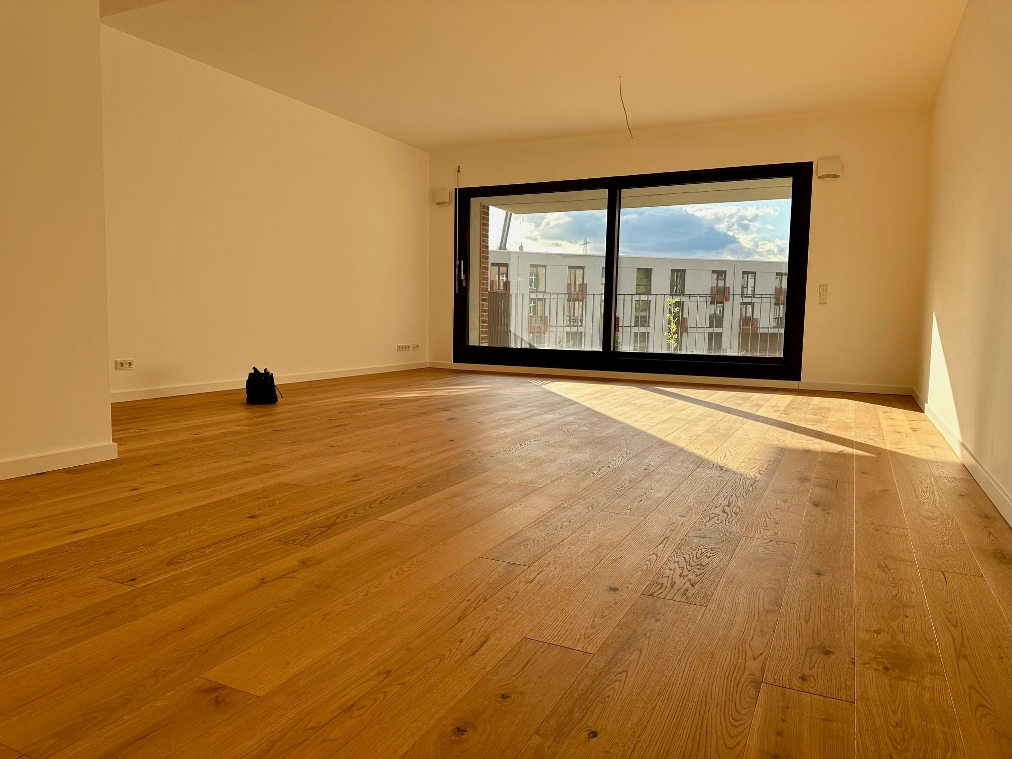 Loft zur Miete 2.273 € 3 Zimmer 107 m²<br/>Wohnfläche 1.<br/>Geschoss ab sofort<br/>Verfügbarkeit Rödelheim Frankfurt am Main 60489