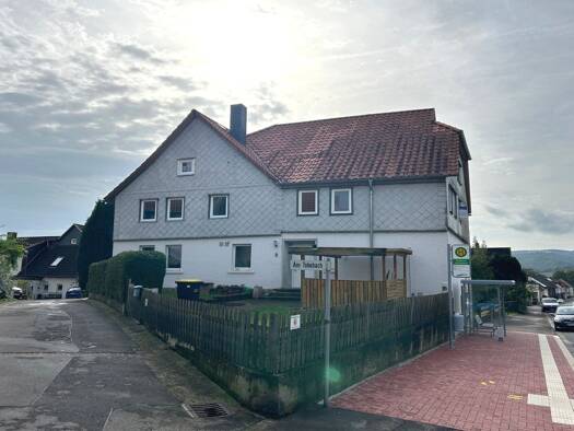 Einfamilienhaus zum Kauf 79.000 € 10 Zimmer 163 m² 375 m² Grundstück Dielmissen 37633