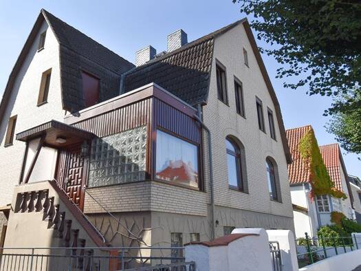 Mehrfamilienhaus zum Kauf 800.000 € 6 Zimmer 200 m² 811 m² Grundstück Laboe 24235