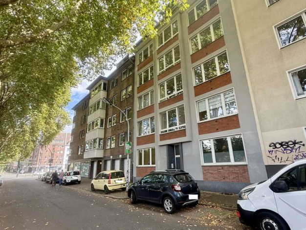 Wohnung zur Miete 806 € 2,5 Zimmer 62 m² 1. Geschoss frei ab 01.05.2026 Bilk Düsseldorf 40223
