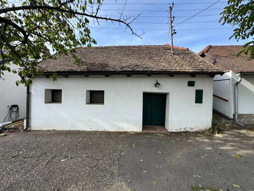 Haus zum Kauf 29.000 € 1 Zimmer 68 m² Grundstück Hadres 2061
