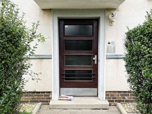 Wohnung zur Miete 640 € 2 Zimmer 49 m² 1. Geschoss frei ab sofort Riesaer Straße 57 Paunsdorf Ost 04328