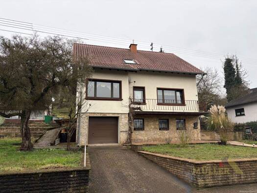 Einfamilienhaus zum Kauf 149.000 € 10 Zimmer 141 m² 1.197 m² Grundstück Saarfels Beckingen / Saarfels 66701