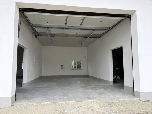 Lagerhalle zur Miete - Erstbezug 3,50 € 67,5 m² Lagerfläche Oberröhrenbach Essenbach 84051