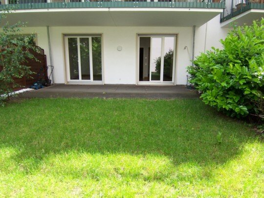 Wohnung zur Miete 900 € 3 Zimmer 150 m²<br/>Wohnfläche ab sofort<br/>Verfügbarkeit Freiherr-von-Stein-Str Westend - Süd Frankfurt am Main 60323