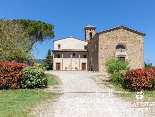 Bauernhaus zum Kauf 1.490.000 € 32 Zimmer 983 m² 55.700 m² Grundstück Passignano sul Trasimeno 06065