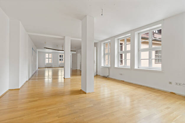 Bürofläche zur Miete 7,67 € 5 Zimmer 176 m² Bürofläche Brüderstraße 14 Altstadt Halle 06108