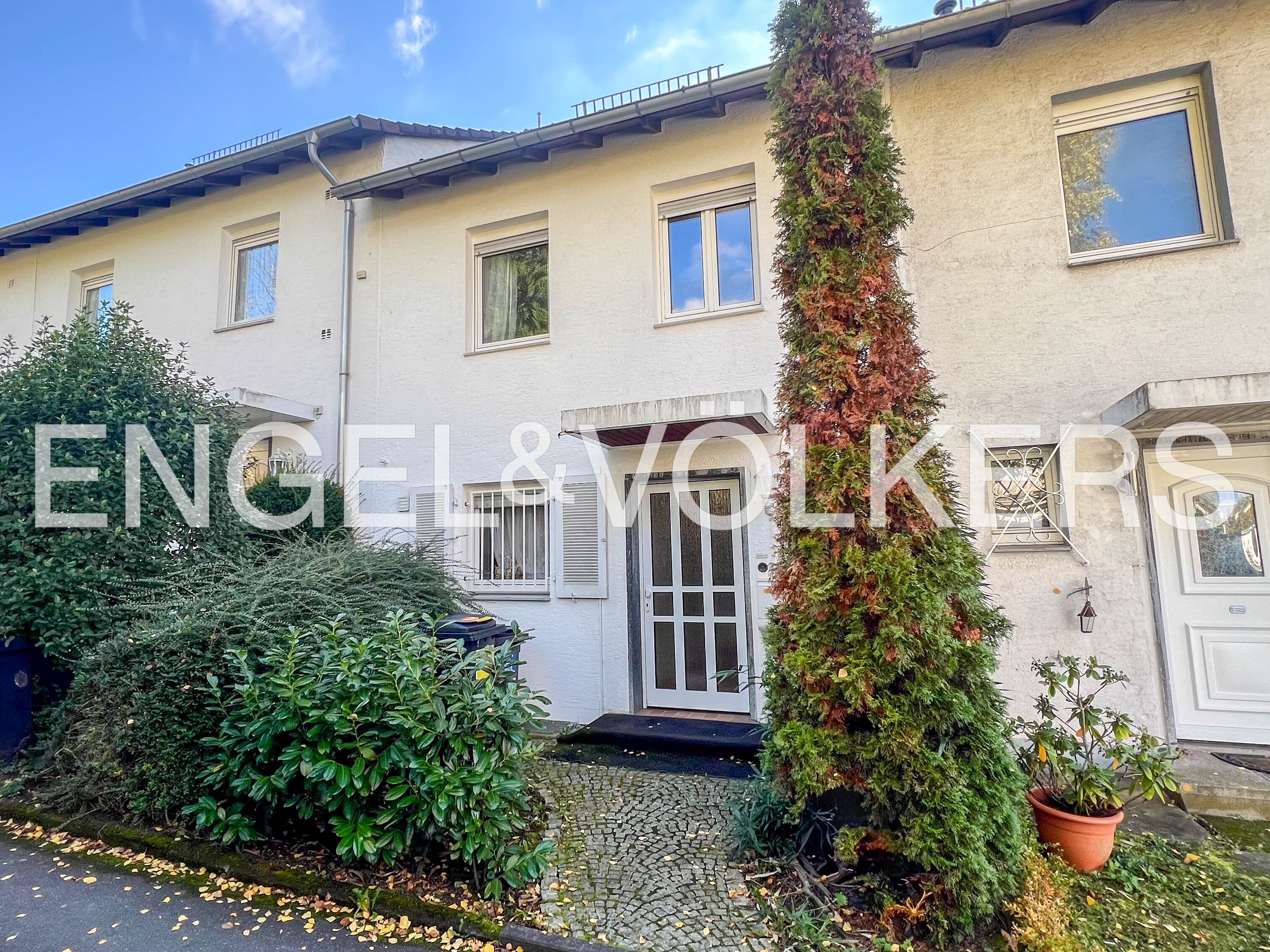 Reihenmittelhaus zum Kauf 415.000 € 4 Zimmer 90 m²<br/>Wohnfläche 187 m²<br/>Grundstück Beethovenstraße Wiesbaden 65189