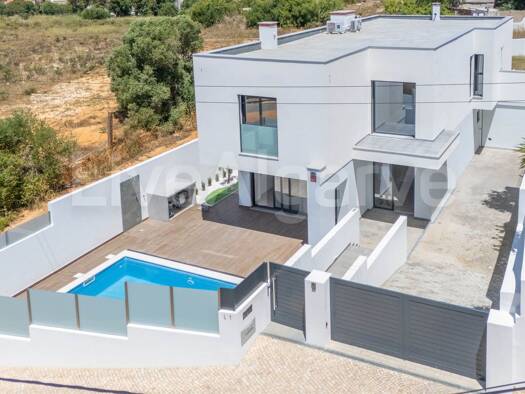 Haus zum Kauf 998.000 € 237 m² 486 m² Grundstück Alvor 8500