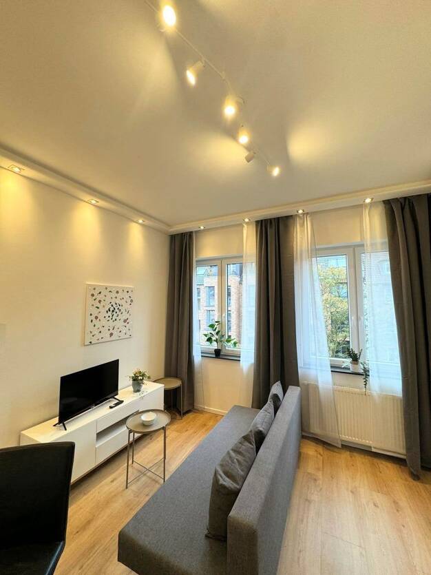 Wohnung zur Miete Wohnen auf Zeit 1.090 € 2 Zimmer 47 m² frei ab sofort Friedrichstadt Düsseldorf 40215