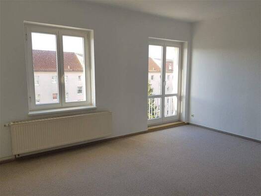 Wohnung zur Miete 363 € 2 Zimmer 60,5 m² 3. Geschoss frei ab 01.04.2026 Carlstr. 17 Neustrelitz 17235