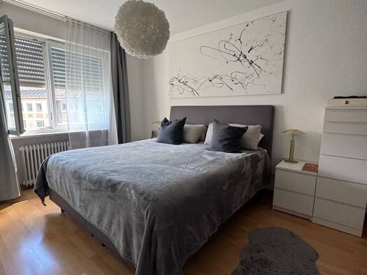 Wohnung zur Miete 750 € 3 Zimmer 77 m² Geschoss 4/5 frei ab 01.10.2026 Rennweg Nürnberg 90489