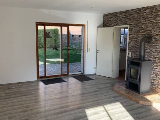 Wohnung zur Miete 580 € 3 Zimmer 93 m² EG Hintersteinau Steinau an der Straße 36396