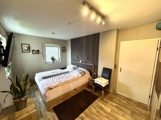 Wohnung zur Miete 680 € 2 Zimmer 53 m² 1. Geschoss Lichtenberg Hennef 53773