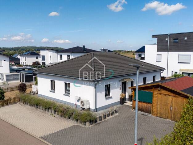 Bungalow zum Kauf 375.000 € 3 Zimmer 105,9 m² 520 m² Grundstück Obersontheim Obersontheim 74423