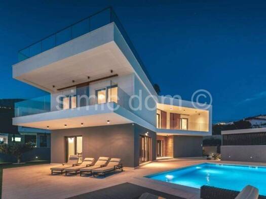 Haus zum Kauf 1.700.000 € 4 Zimmer 300 m² Grad - Meje