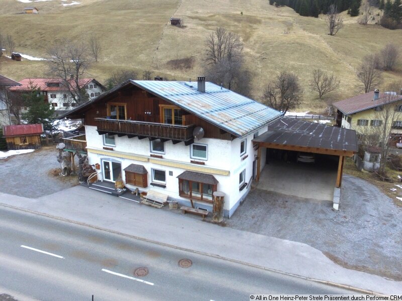 Haus zum Kauf 580.000 € 10 Zimmer 240 m²<br/>Wohnfläche 1.106 m²<br/>Grundstück Holzgau 6654