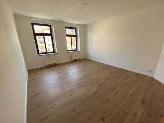 Wohnung zur Miete 440 € 2 Zimmer 73,5 m² 2. Geschoss frei ab 01.12.2025 Altenburg 04600