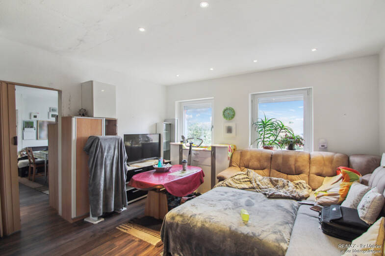 Wohnung zum Kauf 149.000 € 3 Zimmer 75 m² EG Roßtal Roßtal 90574
