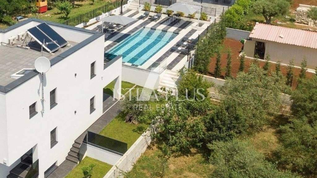 Haus zum Kauf 1.500.000 € 7 Zimmer 203 m² Centar - Gulici