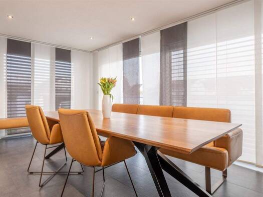 Haus zum Kauf 795.000 € 4,5 Zimmer 174 m² 704 m² Grundstück frei ab sofort Tiengen Waldshut-Tiengen 79761