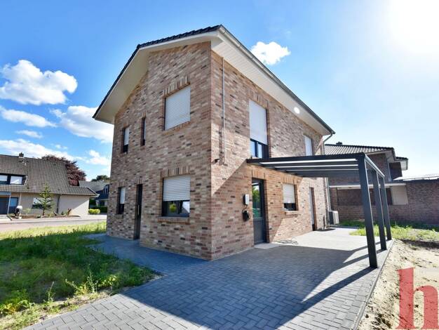 Einfamilienhaus zur Miete - Erstbezug 1.500 € 4 Zimmer 113 m² 801 m² Grundstück frei ab 01.08.2025 Lohne Lohne 49393