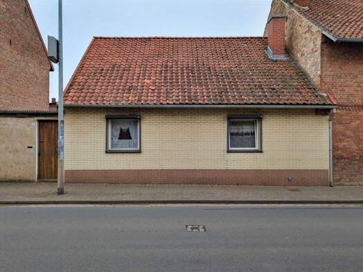 Einfamilienhaus zum Kauf 25.000 € 2 Zimmer 60 m² 160 m² Grundstück Groß Quenstedt 38822